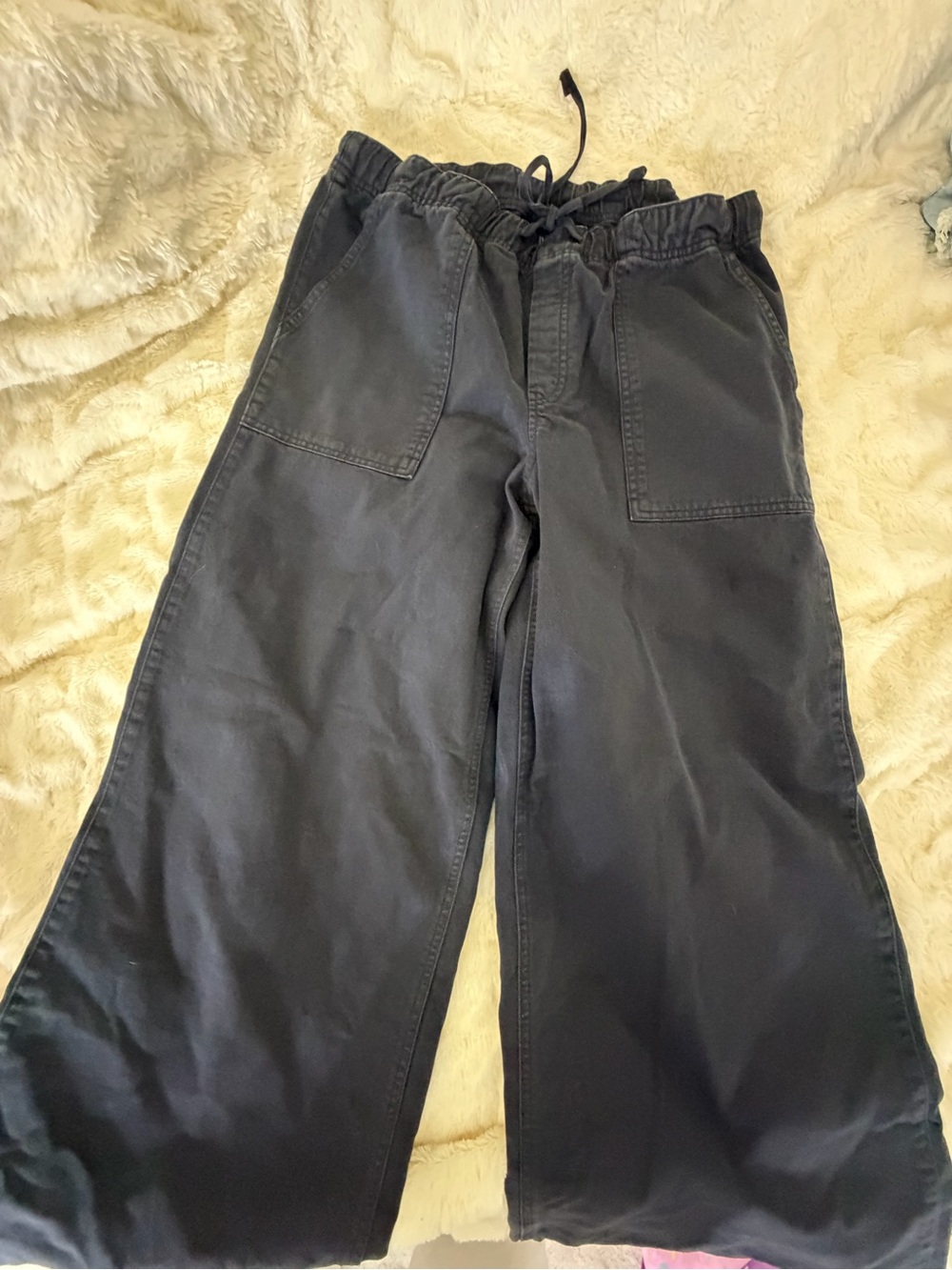 GAP women’s  Relaxed Drawstring Pants in Dark Gray